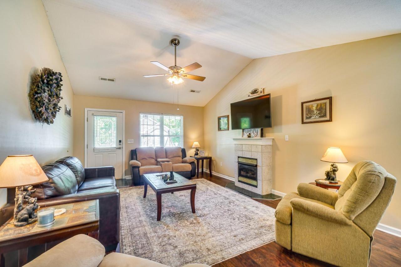 Pigeon Forge Home With Screened Porch, 3 Mi To Town! Exterior photo